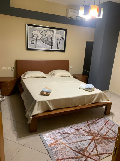 Grande Lebon Central  Share  Save